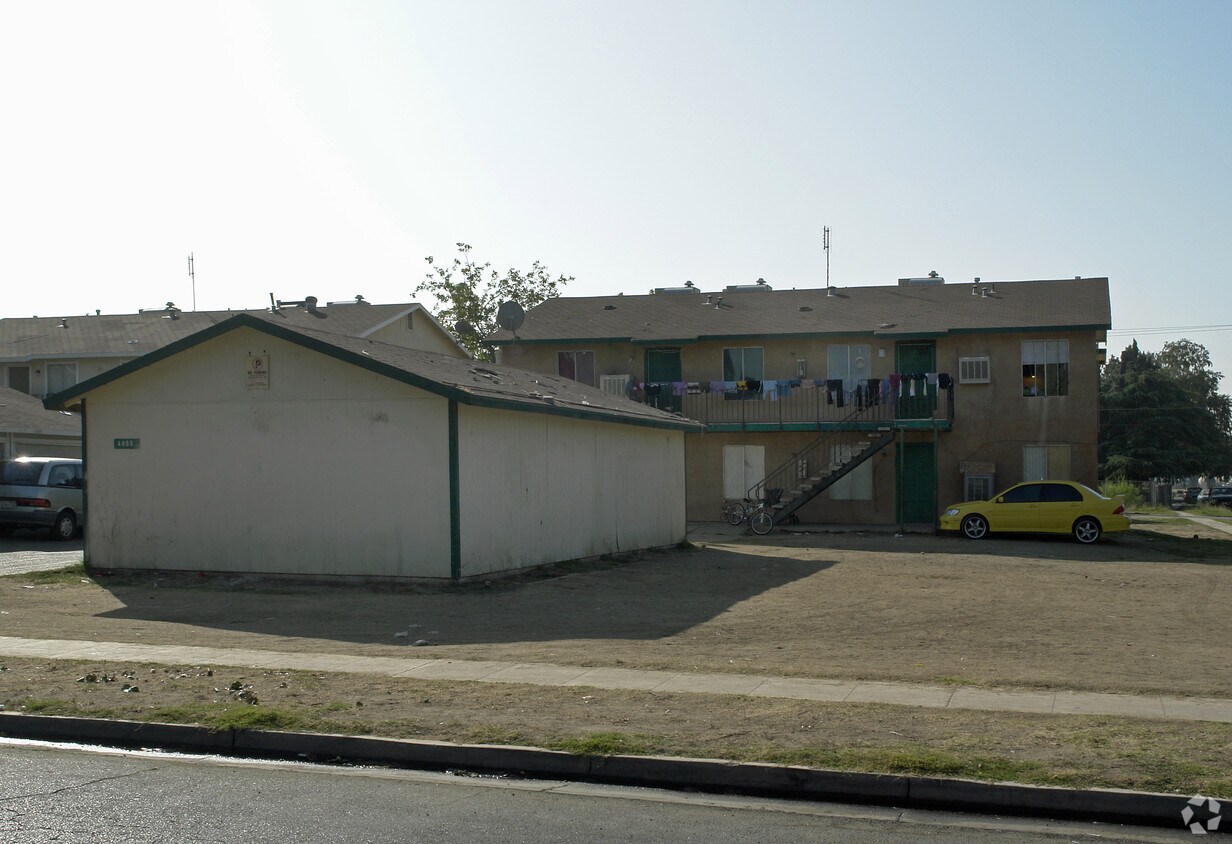 Building Photo - Woodward Greens