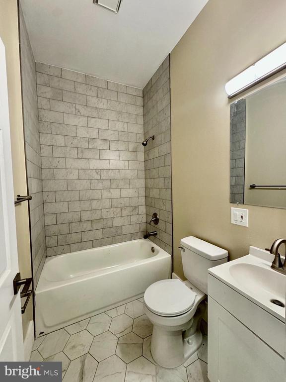 Foto del edificio - 1505 Belmont Ave