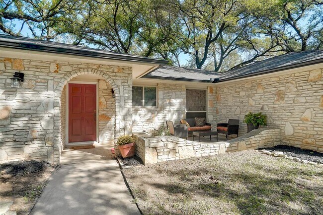 Building Photo - 1105 N Riviera Cir