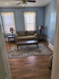 Sala de estar - 611 N Esplanade St