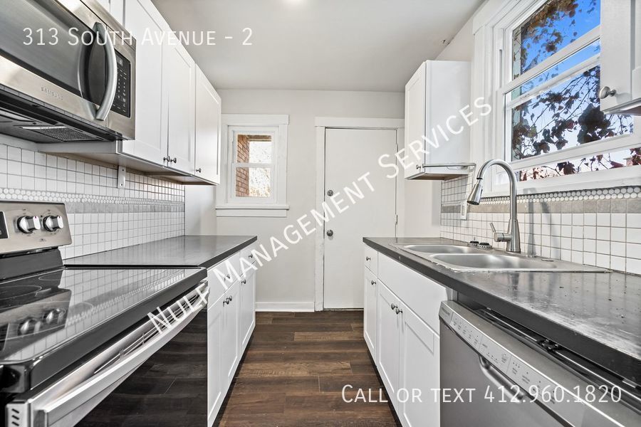 Foto principal - 3 Bed, 2 Bath apartment in Wilkinsburg