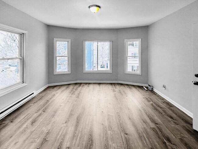 Building Photo - 5 Mt Pleasant St