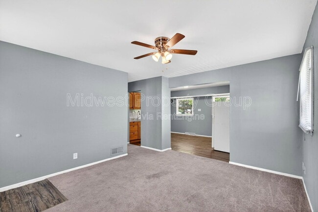 Building Photo - 409 Shepley Dr