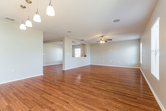 Building Photo - 2735 Breezy Meadow Rd