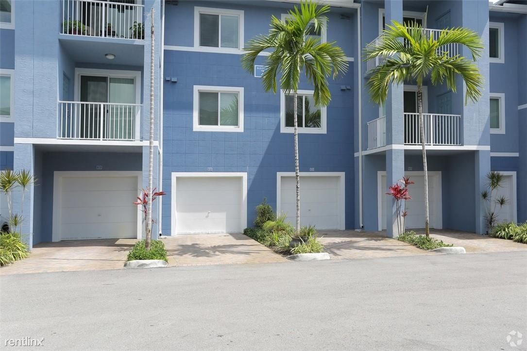 2 br, 2 bath - 1401 W State Road 84 # 102 - 2 br, 2 bath  - 1401 W State Road 84 # 102