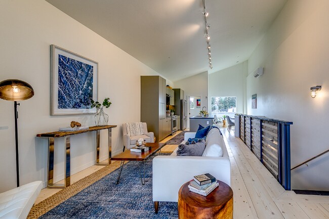 Building Photo - 203 Madrona Way NE