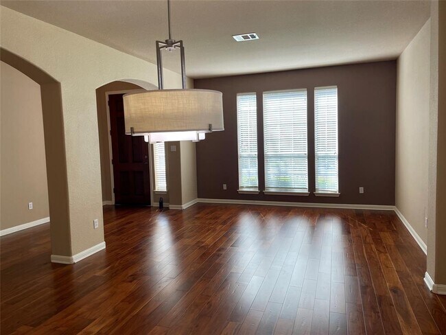 Foto del edificio - 7225 Seneca Falls Loop