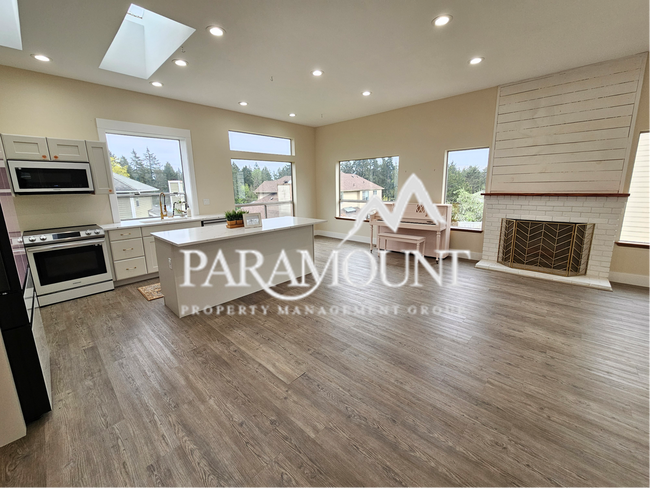 Foto del edificio - Gorgeous 3 Bedroom in Silverdale!