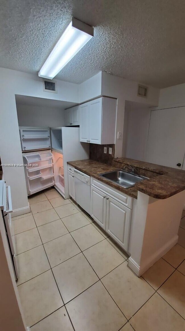 Building Photo - 15231 SW 80th St