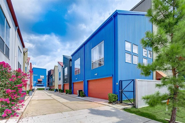 Building Photo - 6967 Ardmore St