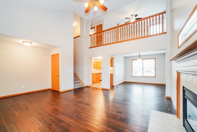 Foto del edificio - 3175 Weeping Spruce Dr