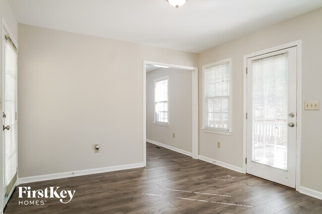 Building Photo - 4921 Tuckahoe Trce