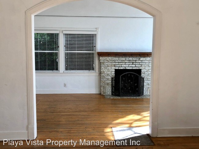 Building Photo - 3 br, 2 bath House - 1334 W. 17th Street