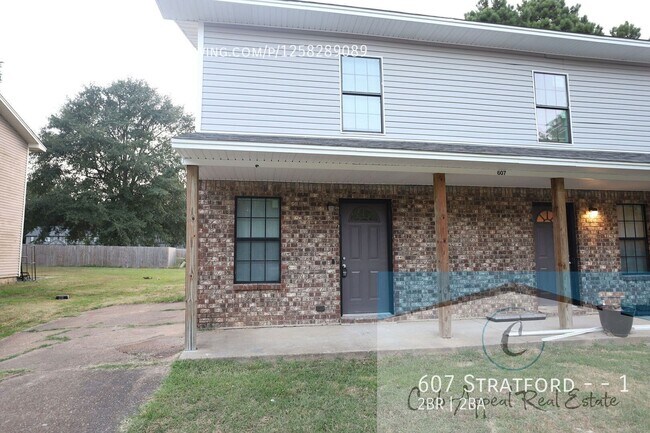Foto del edificio - 607 Stratford Dr