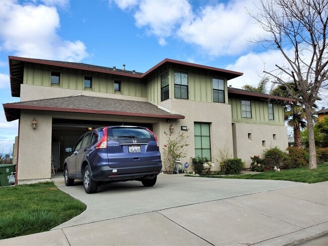 Building Photo - 48173 Alta Vista Terrace