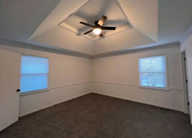 Foto del edificio - 15431 Robinson St