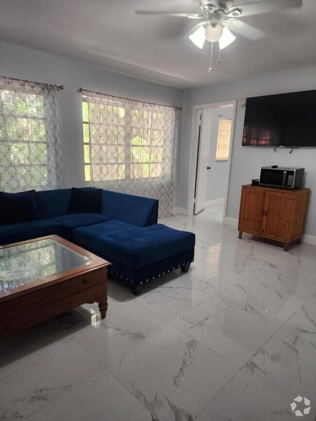 Pearl Estates Furnished Townhouses for Rent Fort Lauderdale, FL 1