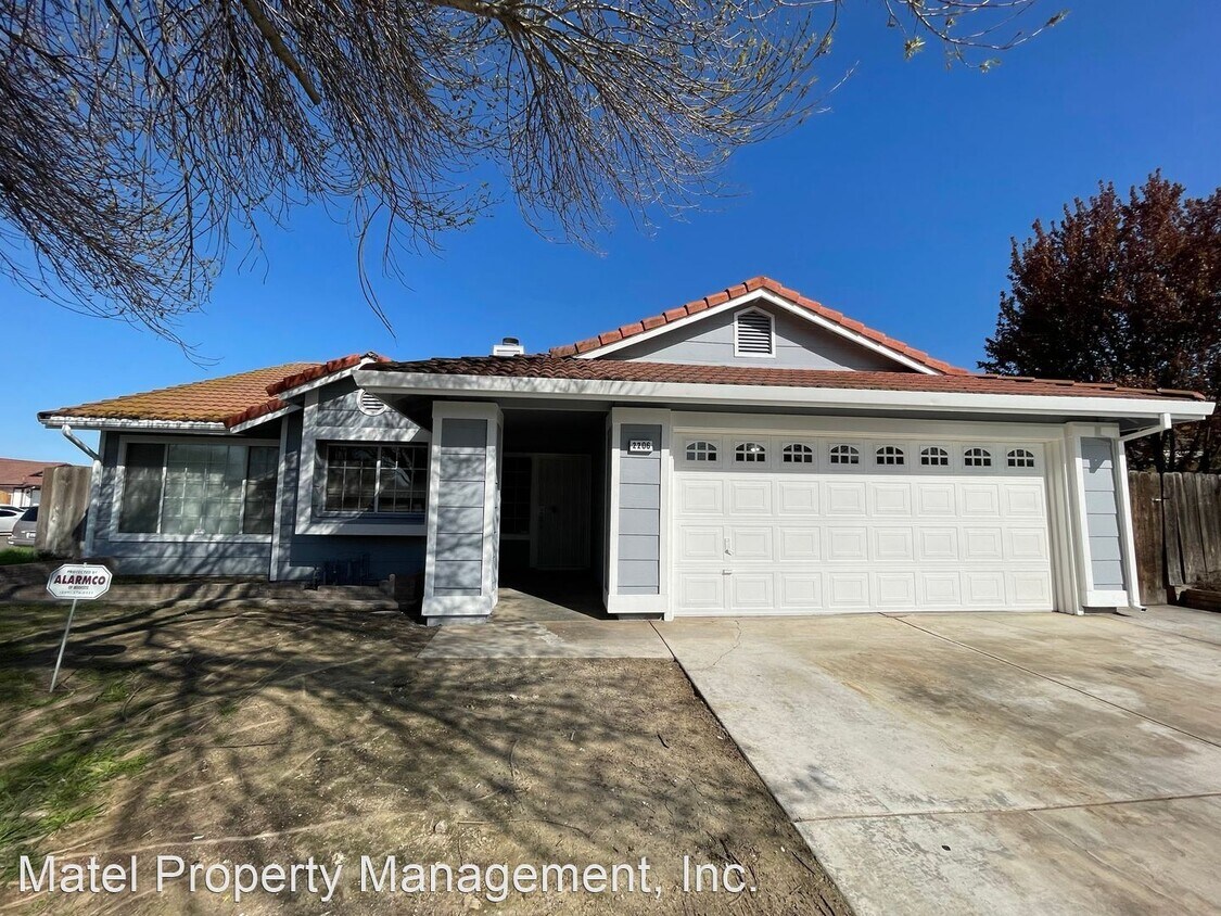 4 br, 2 bath House 2206 Orchard Creek Dr House Rental in Newman, CA