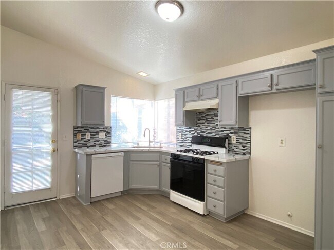 Building Photo - 11053 Miners Trail