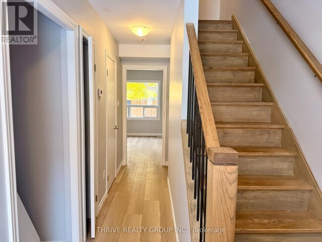 Building Photo - 127 Toulon Crescent