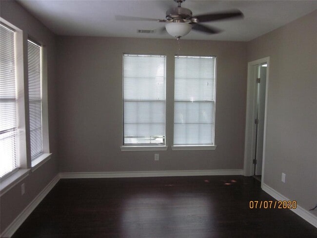 Building Photo - 10310 FM 361 Rd