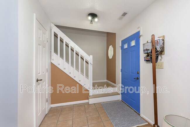 Foto del edificio - 266 E Pine Ridge Dr