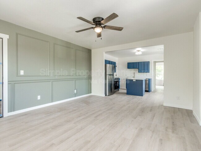 Foto del edificio - 814 W Hill St