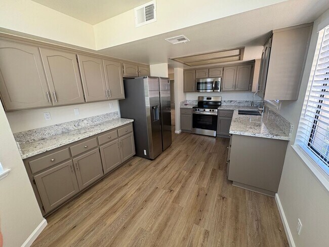Foto del edificio - Spacious 2 Bedroom Home in Desirable Jess Ranch Community