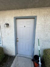 Building Photo - 128 White Ln