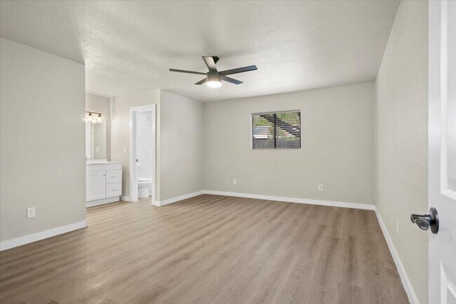 Foto del edificio - 502 Pin Tail Ln