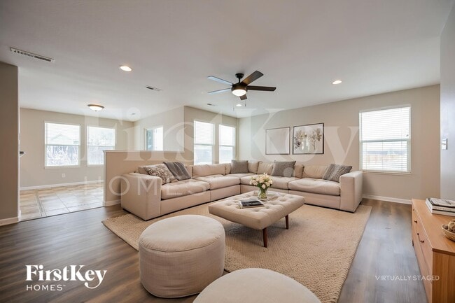 Building Photo - 243 Silver Spur Ct