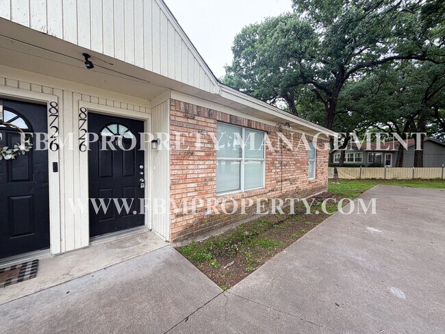Foto del edificio - 8726 S Fm 148