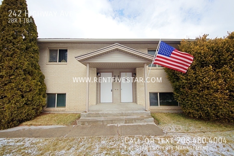 Primary Photo - 242 Hwy Ave