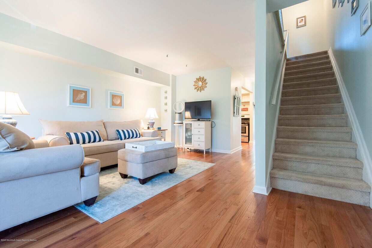 25 Meadow Ave Unit 5, Monmouth Beach, NJ 07750 Condo for Rent in