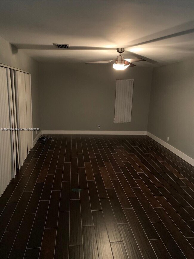 Building Photo - 3671 Cocoplum Cir