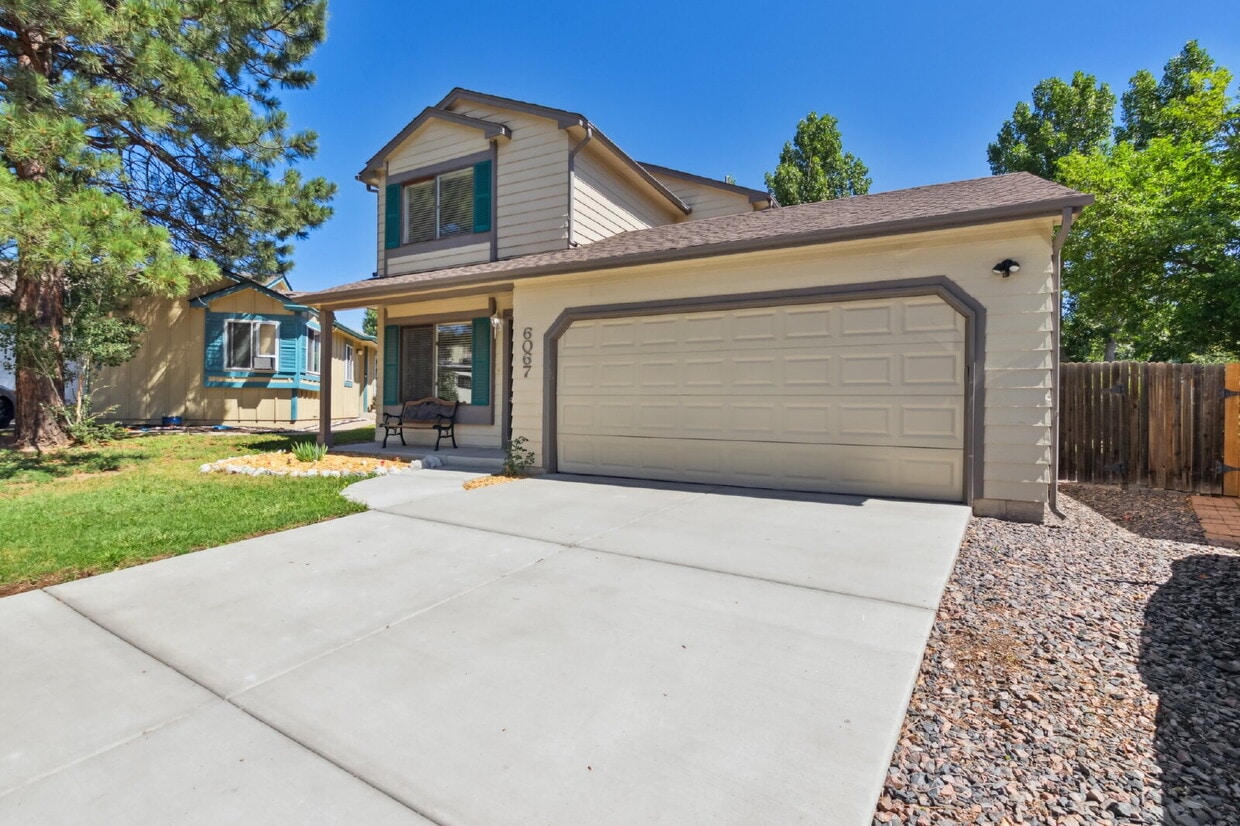 Primary Photo - 6067 Wisteria Dr