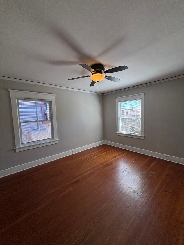 Foto del edificio - Charming Downtown Craftsman - Live/Work - Zoned Mixed Use