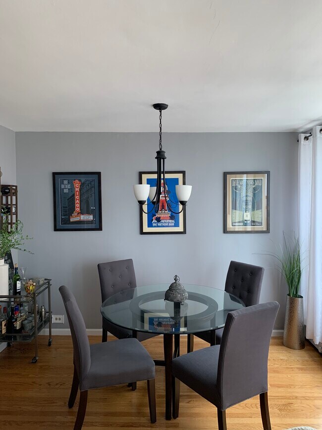 Foto del edificio - 3900 N Lake Shore Dr
