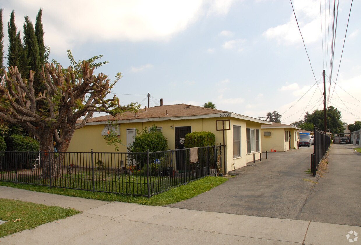 Primary Photo - 2642 Muscatel Ave