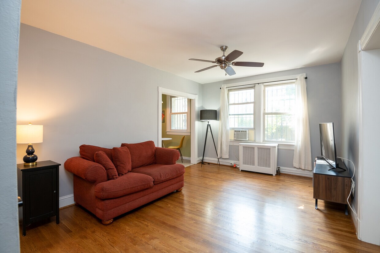 1860 Clydesdale Pl NW Unit 101, Washington, DC 20009 Condo for Rent