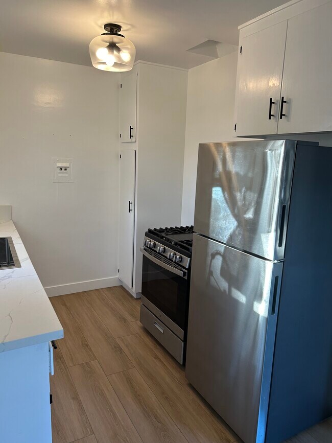 Building Photo - 2249 San Anseline Ave