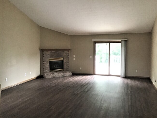 Building Photo - 1052 Windsor Crossing Lane
