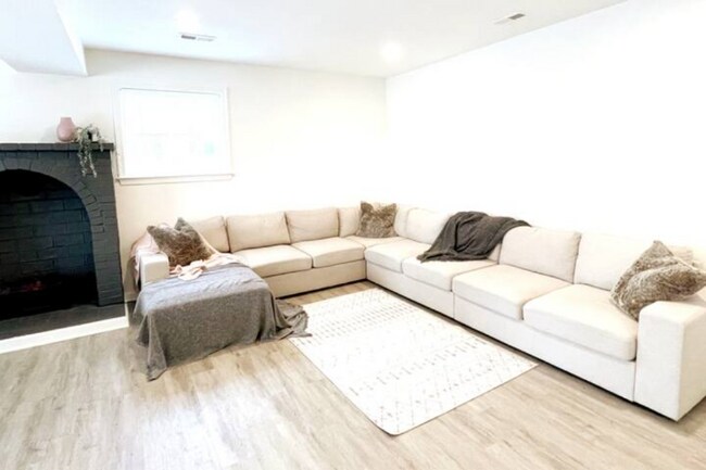 Foto del edificio - 7258 Baldwin Ridge Rd