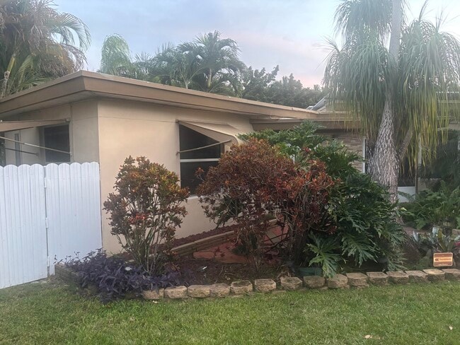 Foto del edificio - 2424 Grant St