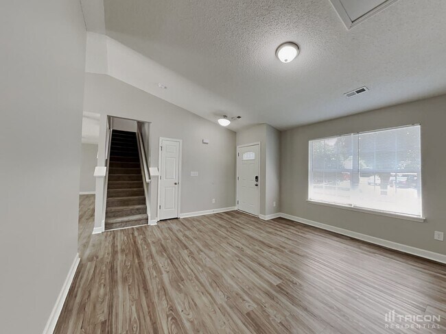 Foto del edificio - 3936 Far West Dr