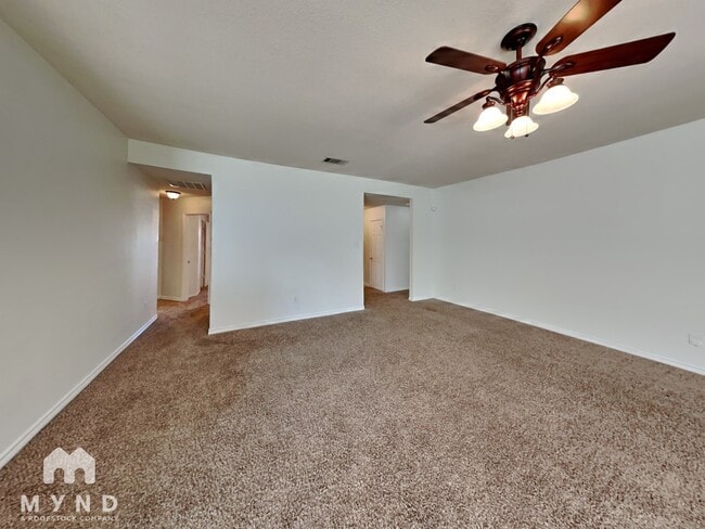Building Photo - 608 Dorchester Dr