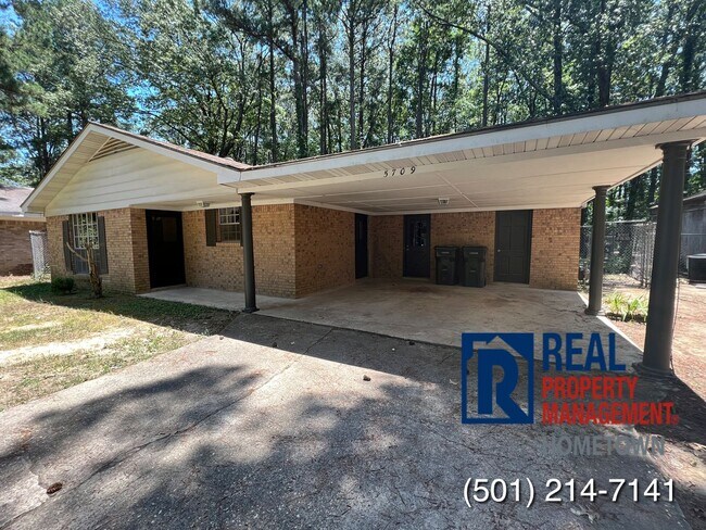 Building Photo - 5709 Chaucer Ln