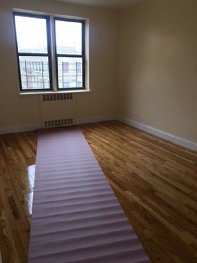 Building Photo - 2716 Marion Avenue