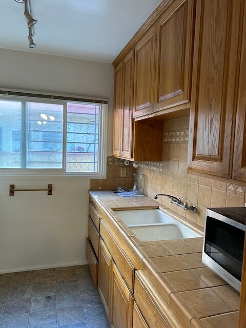 Foto del edificio - 1128 S Sherbourne Dr