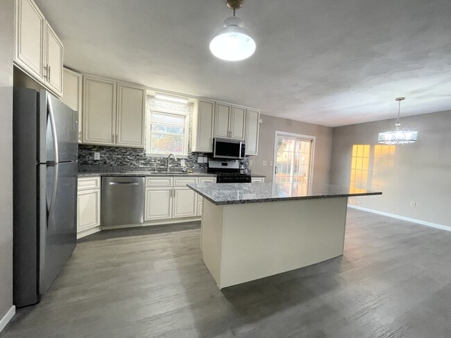 Photo - 3149 Glenwood Dr House